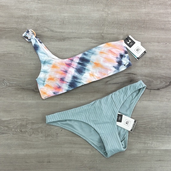 ☀️RIP CURL☀️ SURF TRIP ONE SHOULDER CROP PREMIUM SURF CHEEKY PANT BIKINI SET - Picture 2 of 13